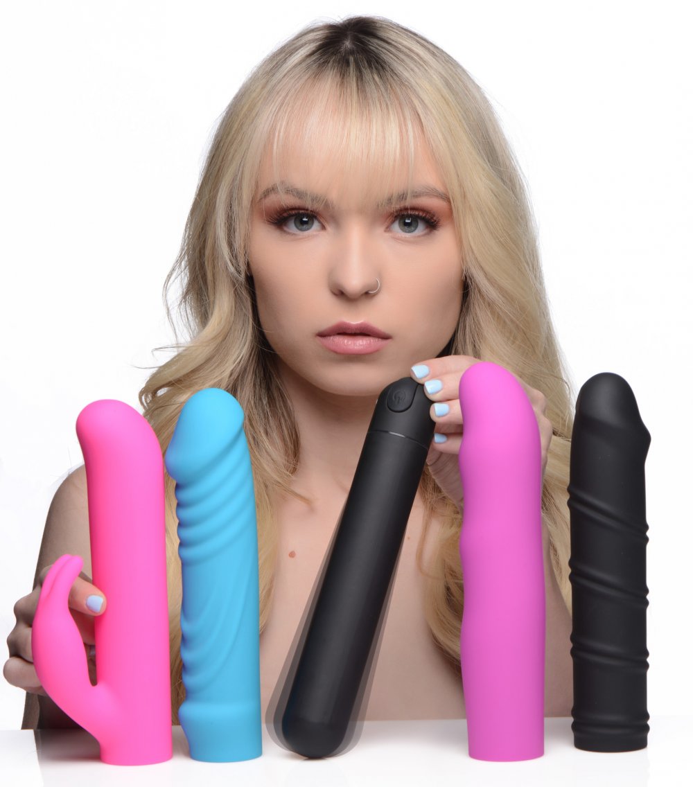 4-in-1 XL Silicone Bullet and Sleeves